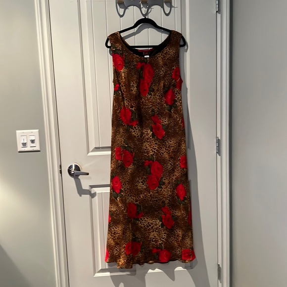 R & K Dresses & Skirts - Axl, Honey?🌹Someone knocked off your song again! Leopard Roses Maxi Jacket 18W.
